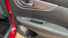 Nissan Qashqai 1.3 DiG-T N-Connecta 5dr Petrol Hatchback